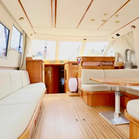 Yacht Deauville Exterior photo