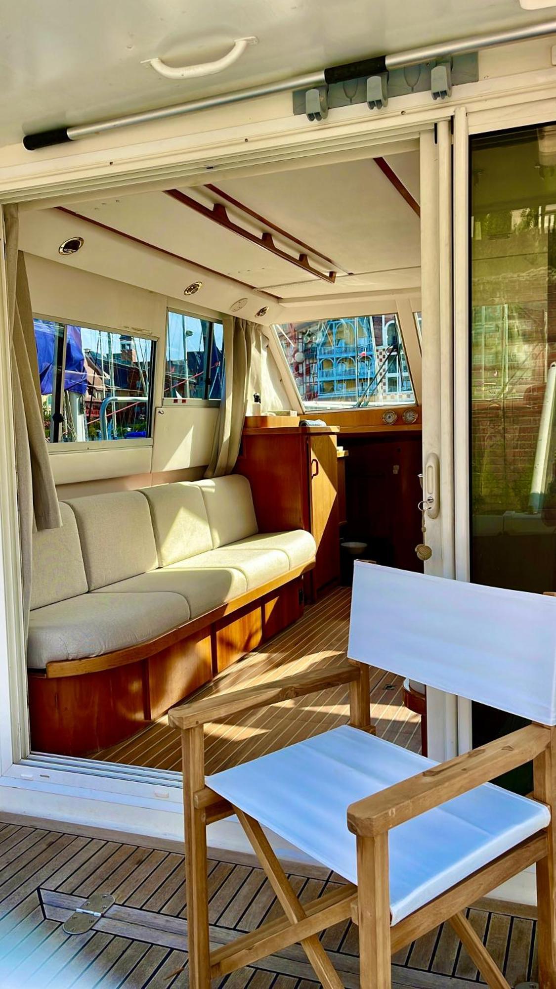 Yacht Botel