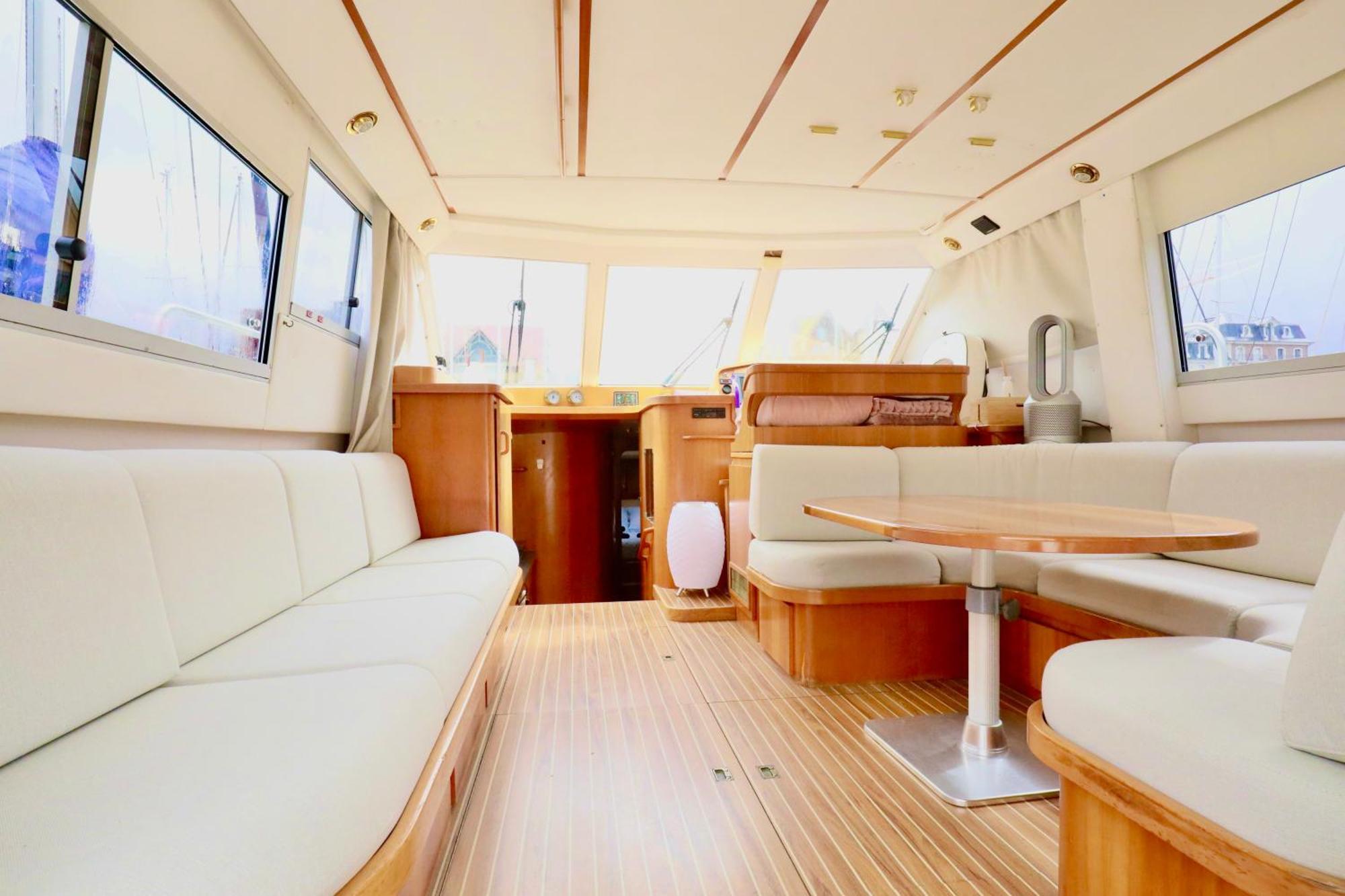 Yacht *